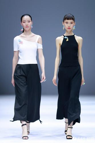 北京服装学院服饰艺术与工程学院毕业生设计作品发布26
